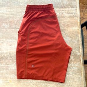 Men’s Lulu pace breaker linerless short 9”